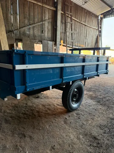 Carreta 4 TON