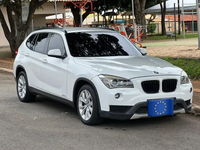 BMW X1 Sdrive 18I 2.0 16V 4X2 Aut. 2014