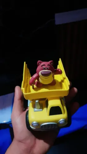 Lotso no caminhão matel raro oficial
