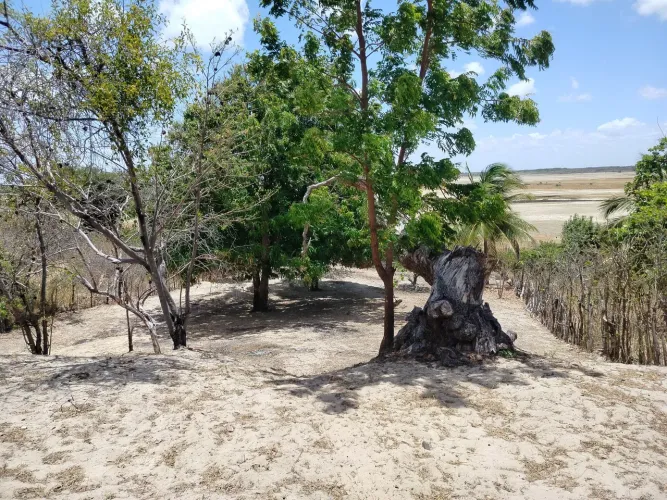 Terreno na localidade de Juazeiro Beberibe