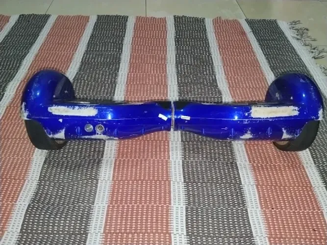 Hoverboard azul usado com carregador original