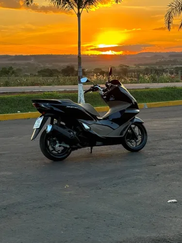 Honda PCX 160 DLX 2025