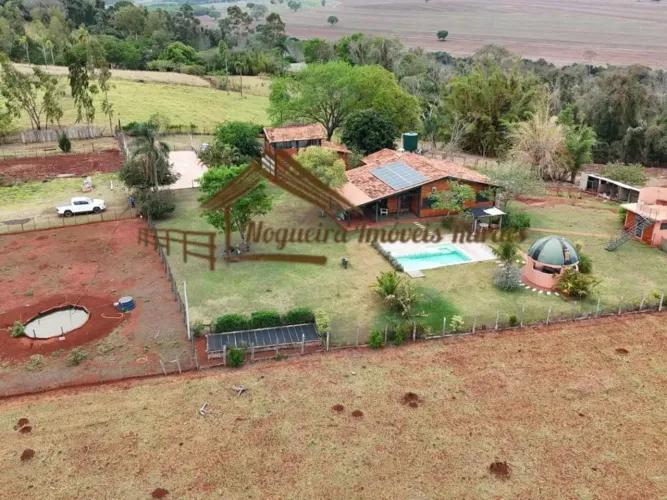 Sitio com 2 alqueires na região de Avaré-SP