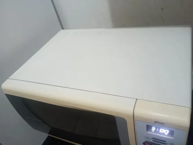 Microondas Brastemp funcionando 