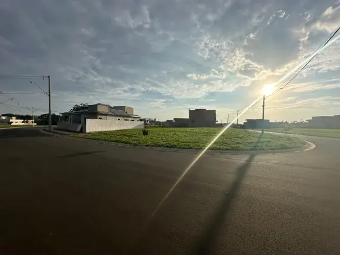 Terreno de esquina à venda - 373 m² - excelente localização