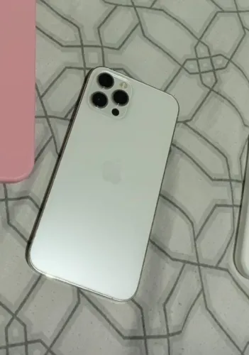 iPhone 12 Pro Max( venda somente pessoalmente)