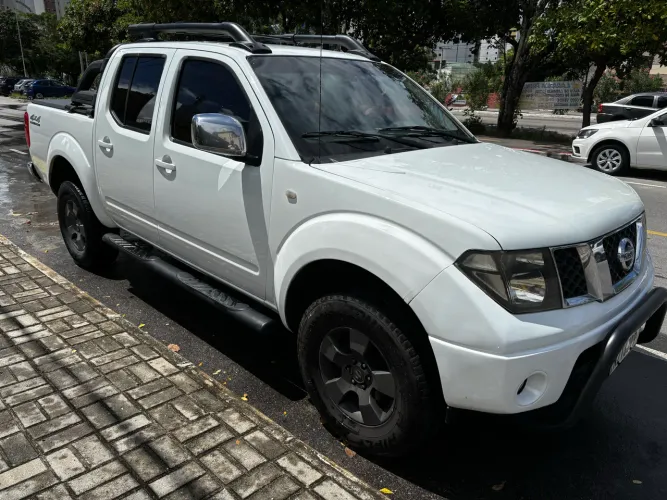 Nissan Frontier LE CD 4X4 2.5 TB Diesel Aut. 2012