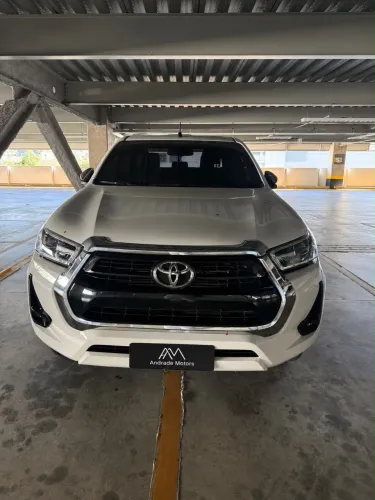 Toyota Hilux CD SRV 4X4 2.8 TDI Diesel Aut. 2025
