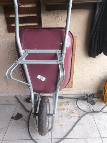 Carrinho de mão 