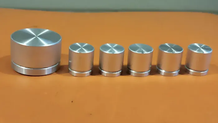 Knobs do receiver gradiente S-95 ou S-125 (5 peças não vendo a unidade)