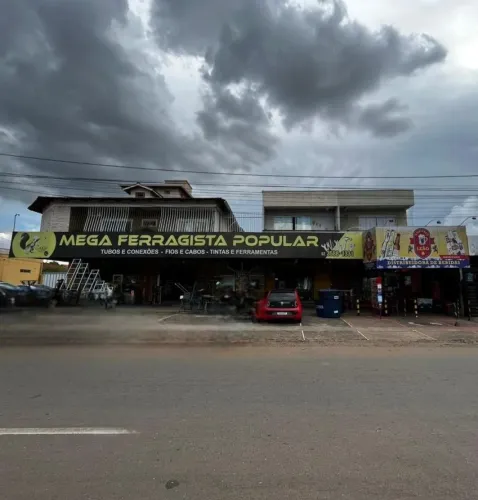 Sobrado - Av. Treze de Maio - Setor Garavelo
