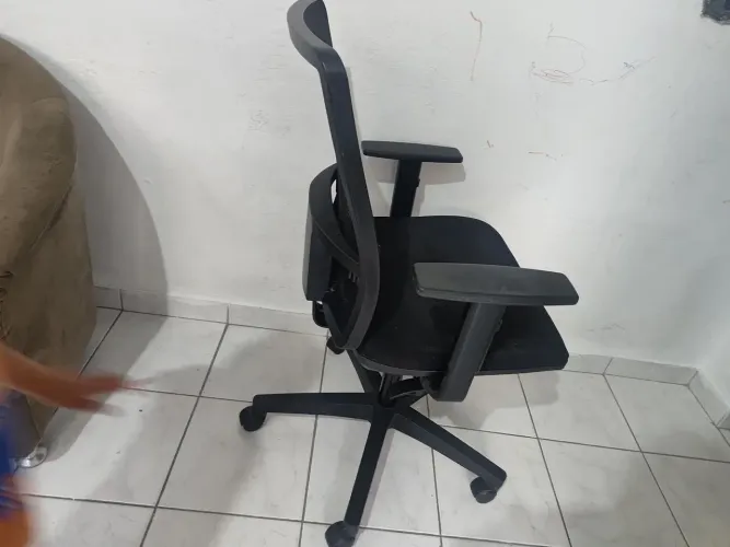 Uma cadeira Escritorio