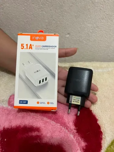 Fonte de carregador 3 entrada usb