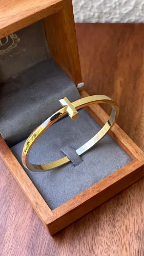 Bracelete Modelo T em Ouro 18k 750