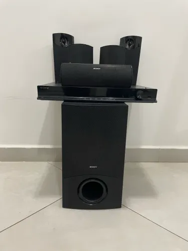 Home Theater Sony 5.1 DVD - Som Potente p/ Sua TV! (HBD-DZ340K)