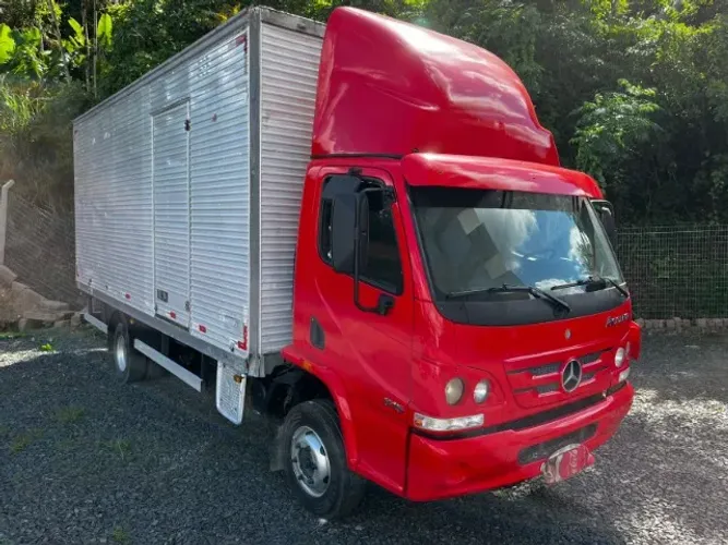 Caminhão Mercedes Benz Accelo 815 Ano 2016 Baú Furgão