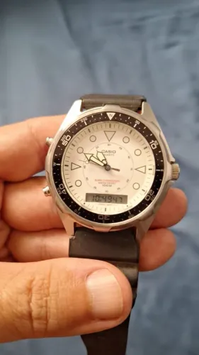 Casio anadigi amw 320r