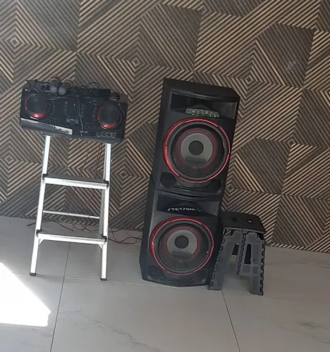 Vende-se som mais microfone