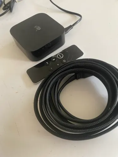 Apple TV 4K Geração 1 Modelo A1842 32GG