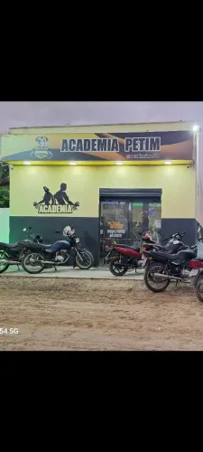 Vendo Academia completa