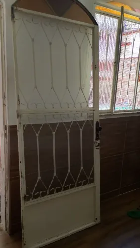 Portas de ferro com vidro