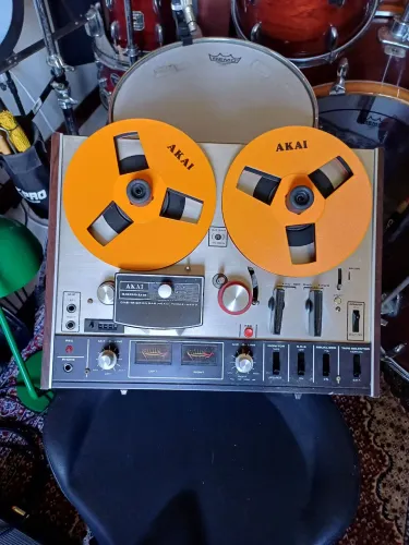 Gravador de rolo Akai 4000DB