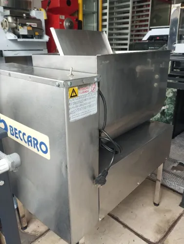 Misturador de carne beccaro 25 kg