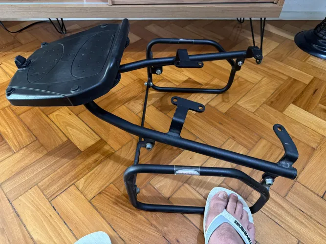 Suportes SCAM CB500X + Base GIVI para Baú
