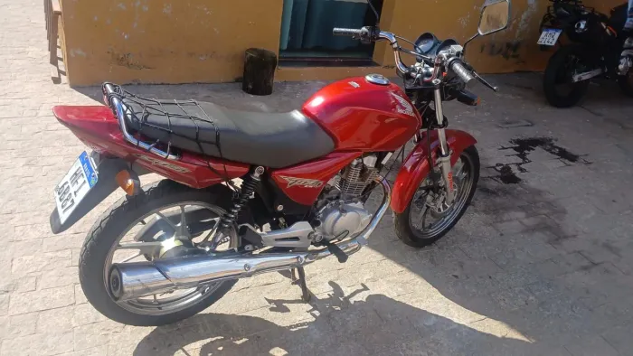 Vende-se Titan 150 2008 