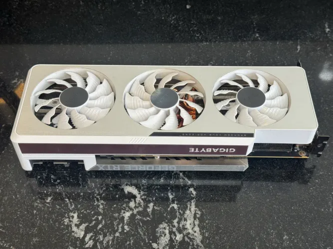 Placa de vídeo RTX 3080 gigabyte