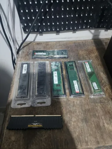 5 Memoria 4gb ddr4