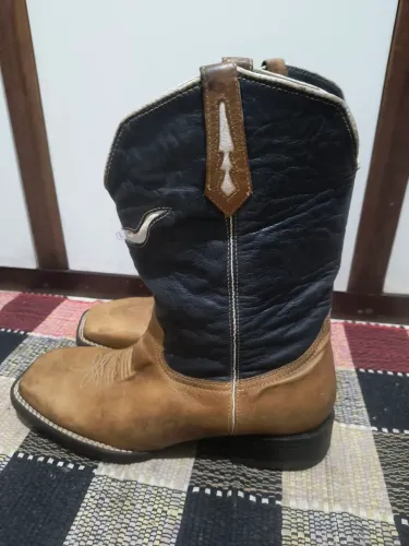 Bota texana de couro legítimo tamanho 44