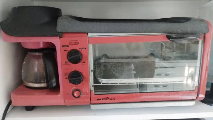 Máquina Café da Manhã 3 em 1 Forno, Grill e Cafeteira - 127V