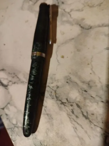 Vendo uma caneta Parker tinteiro Parker