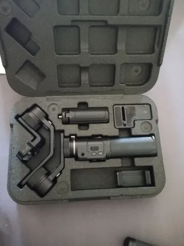Gimbal Feiyutech G6 Max para câmeras e celulares