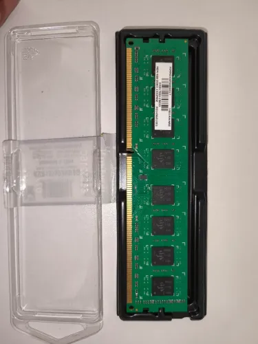 Memória RAM DDR3 4 GB 1333 MHz