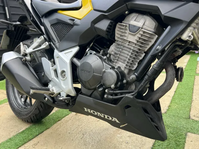 Vendo CB Twister ABS 2023/2023