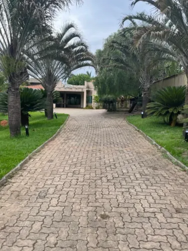 Chácara mobiliada à venda por R$1.700.000,00 no bairro Residencial Praia dos Namorados em 