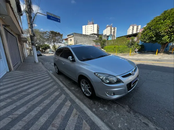 Hyundai I30CW 2.0 16V 145cv Aut. 5P 2011