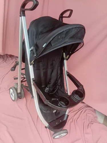Carrinho de Bebê Cosco 3 Rodas - Preto - Confortável e Prático