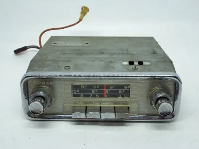 Rádio automotivo antigo Zilomag