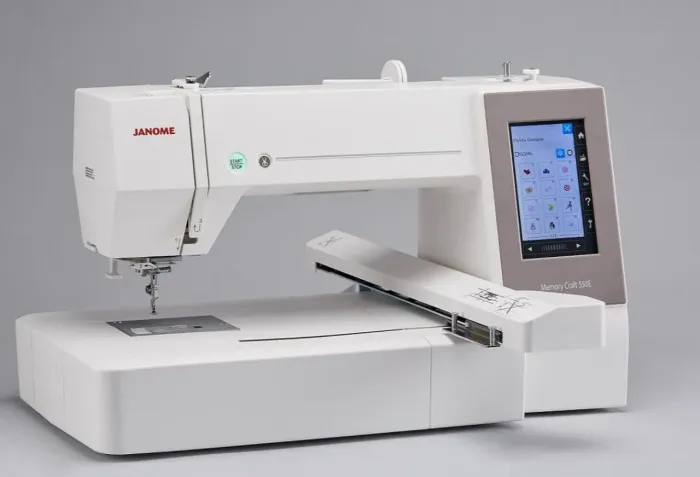 Máquina bordadeira Janome