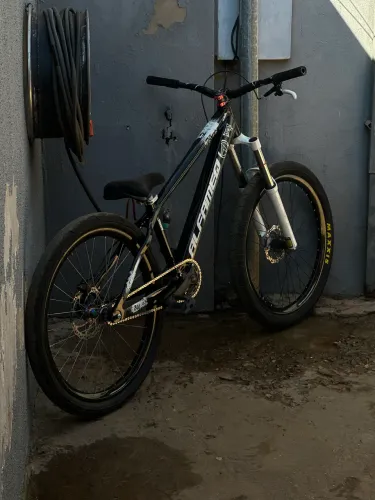 VENDO BIKE ALFAMEQ FÚRIA 2026 quadro com uma semana de uso!!!