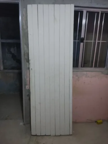 Vendo porta sem batente