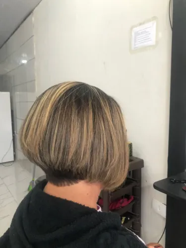 Salão cabeleireiro em Itapecerica da Serra precisa urgente