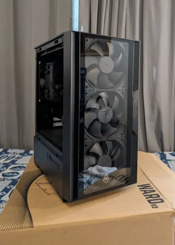 PC Gamer - i7 8700, 16GB RAM, RX 7600, NVMe 480GB