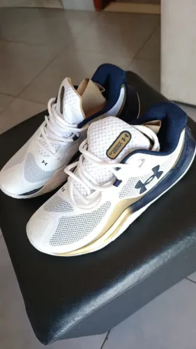 Tênis Under Armour Buzzer 2 Branco