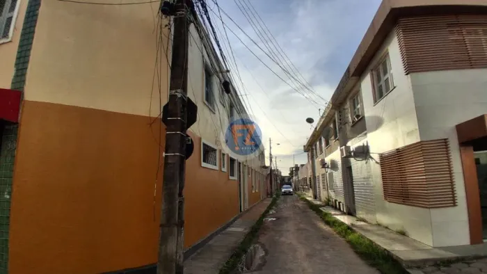 Locação de Apartamentos / Padrão na cidade de Fortaleza