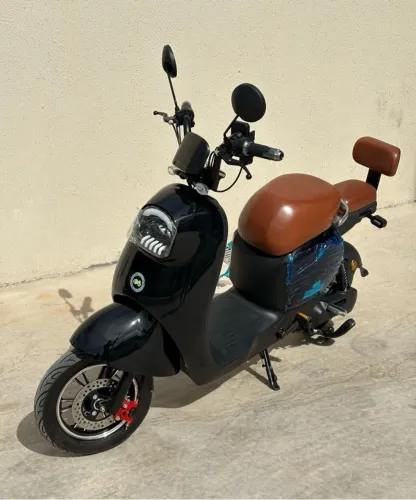 Scooter elétrica Miami 1000w lítio preta