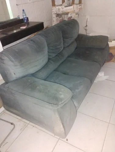 Sofá 3 lugares 